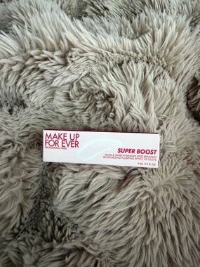 MAKE UP FOR EVER Super Boost Moisturizing Plumping Lip Gloss - Festival Lilac